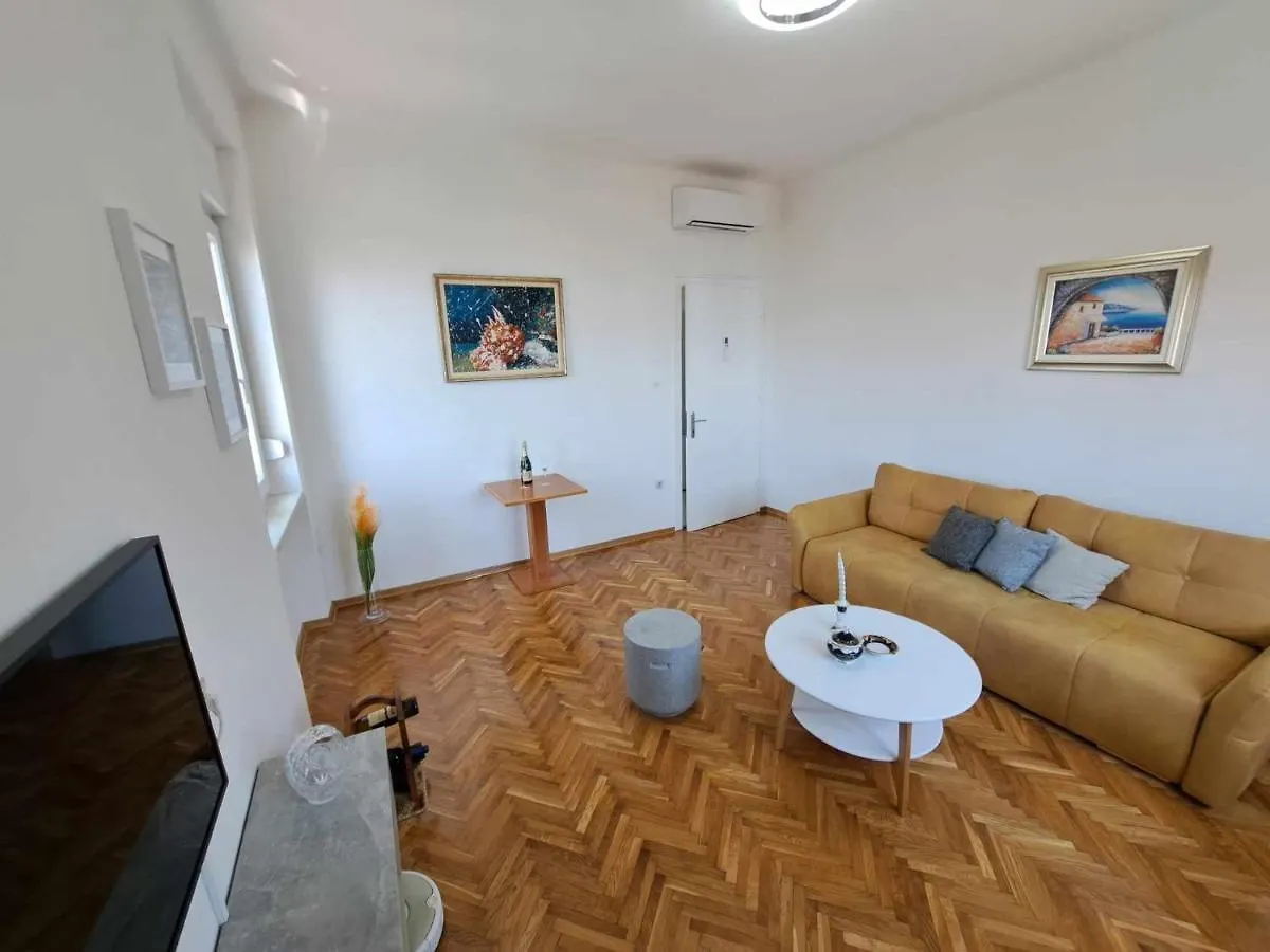 Vallelosca Bellavista Apartment Opatija