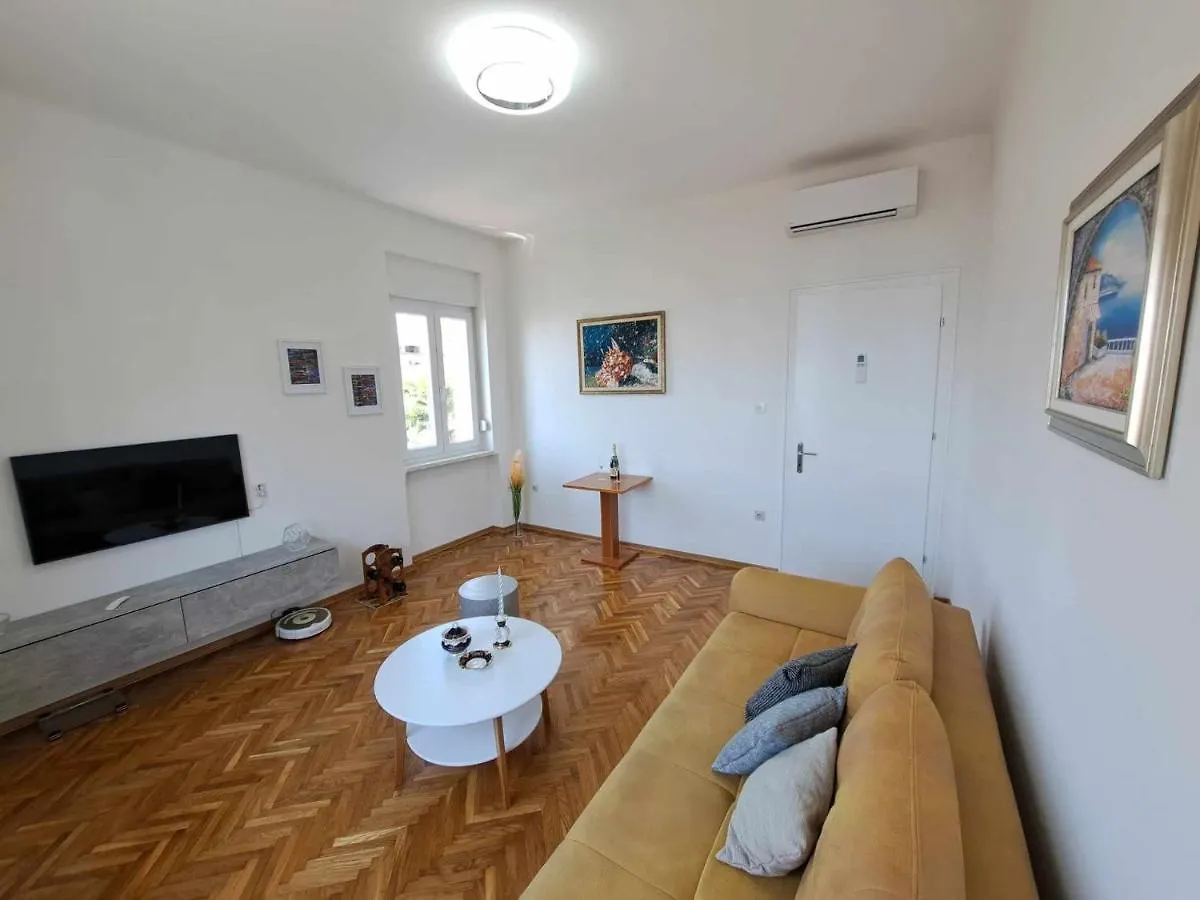 Vallelosca Bellavista Apartment Opatija 0*,  Croatia